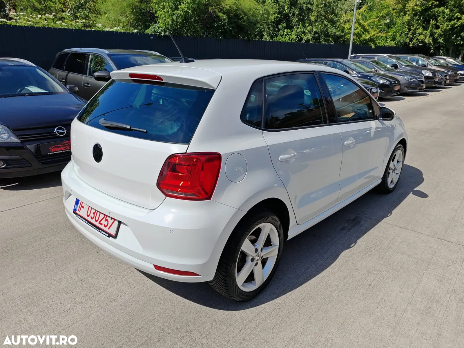 Volkswagen Polo 1.4 TDI CR BMT DSG Comfortline - 4