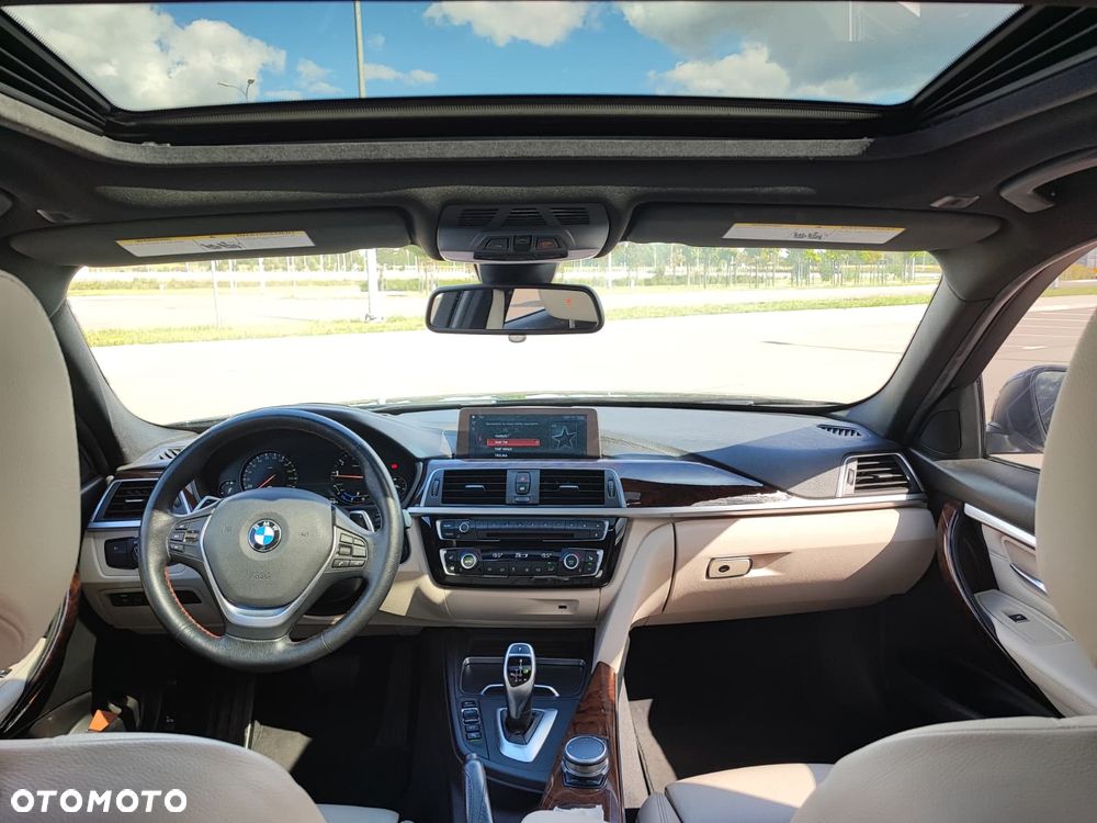 BMW Seria 3 330i xDrive Luxury Line - 13