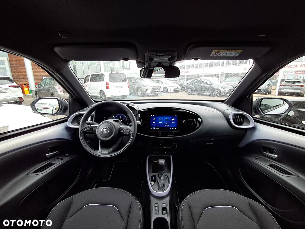 Toyota Aygo X Hybrid 1.5 Style e-CVT - 19