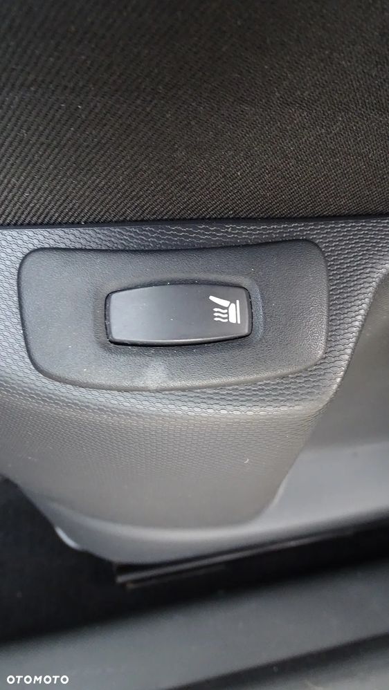 Renault Captur (ENERGY) TCe 90 INTENS - 16