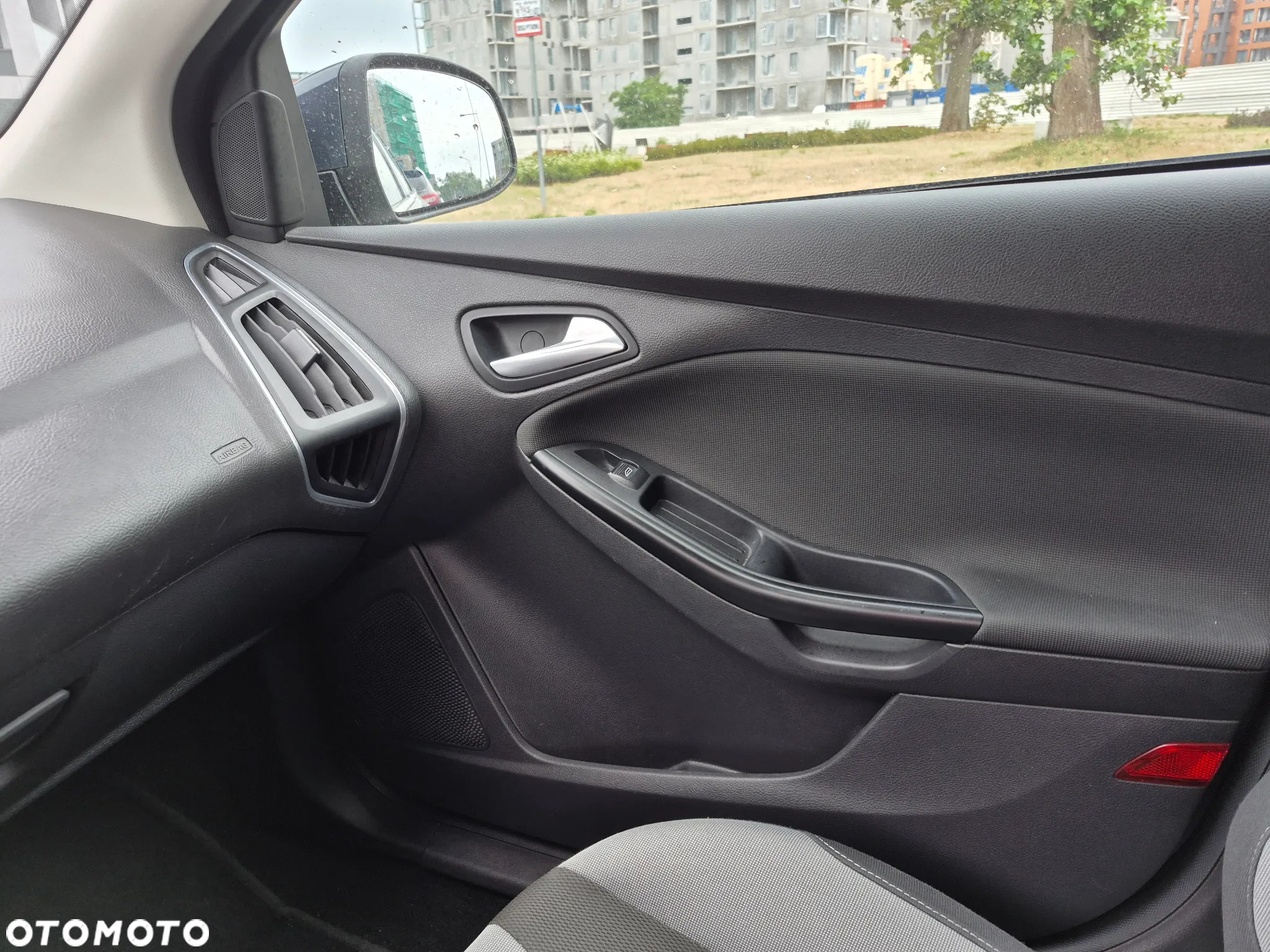 Ford Focus 1.6 Trend Sport - 12