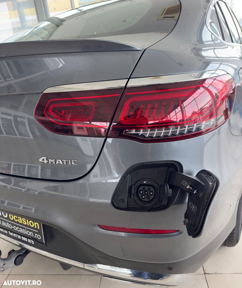 Mercedes-Benz GLC Coupe 300 de 4Matic 9G-TRONIC AMG Line - 10
