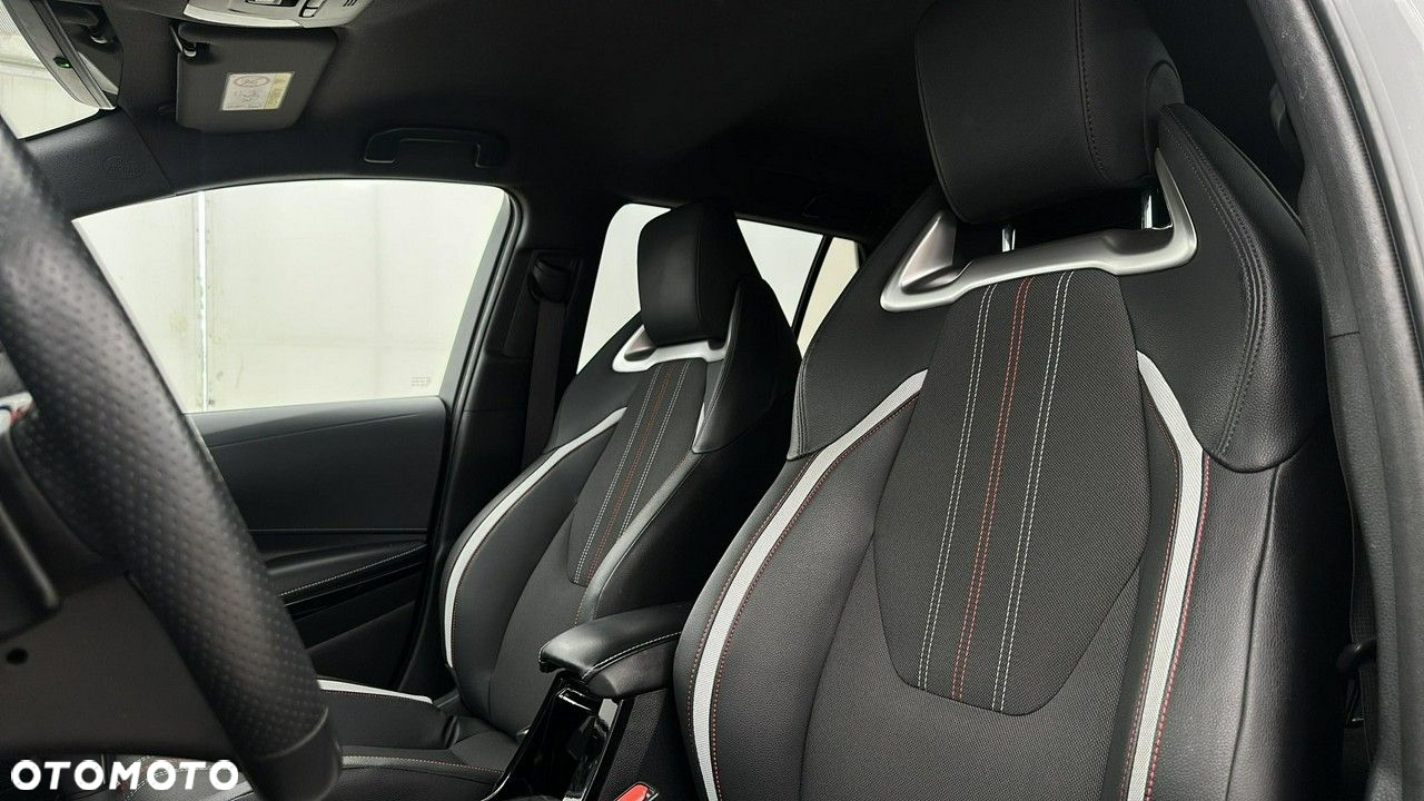 Toyota Corolla 2.0 Hybrid GR Sport - 10