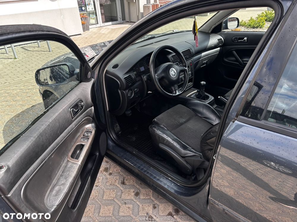 Volkswagen Passat 1.9 TDI Comfortline - 5