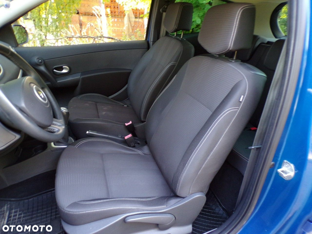 Renault Clio - 23