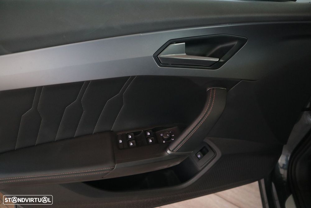 Cupra Formentor 1.4 e-Hybrid Sport DSG - 37