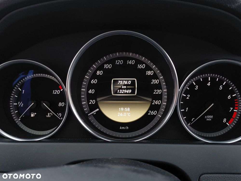 Mercedes-Benz Klasa C 180 CGI BlueEFFICIENCY - 7