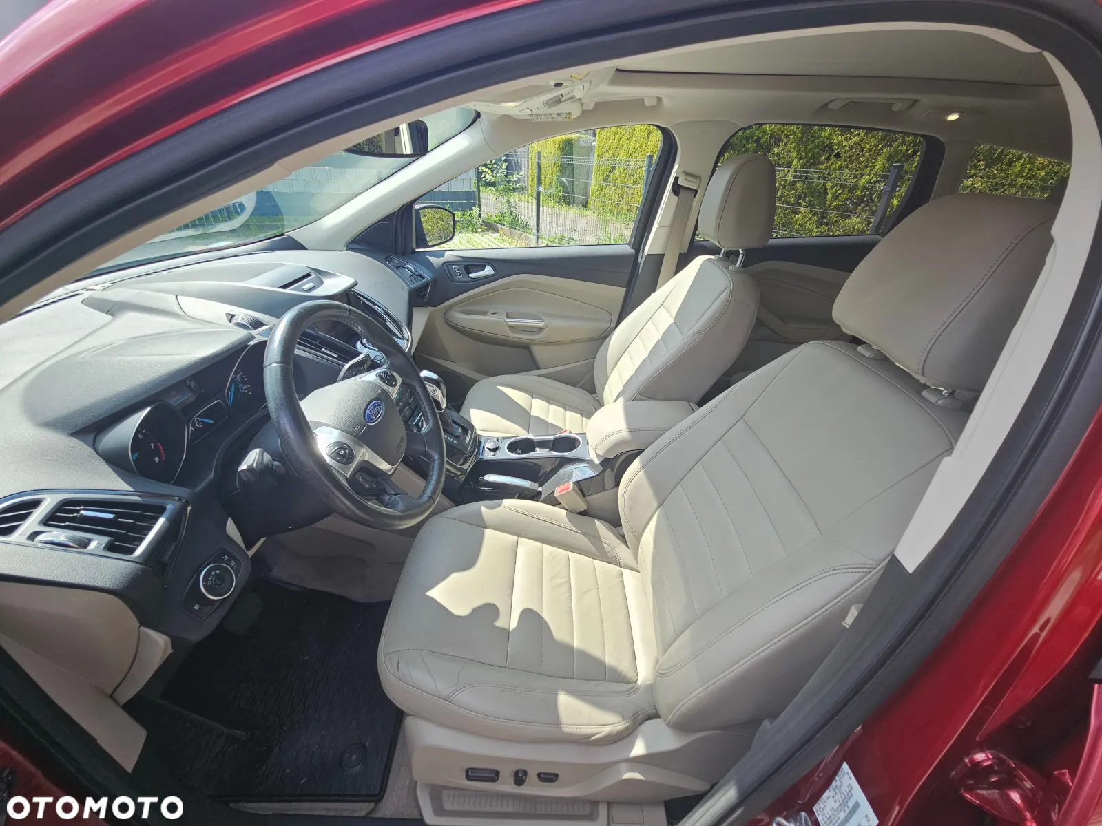 Ford Escape 2.0 EcoBoost AWD Titanium - 16