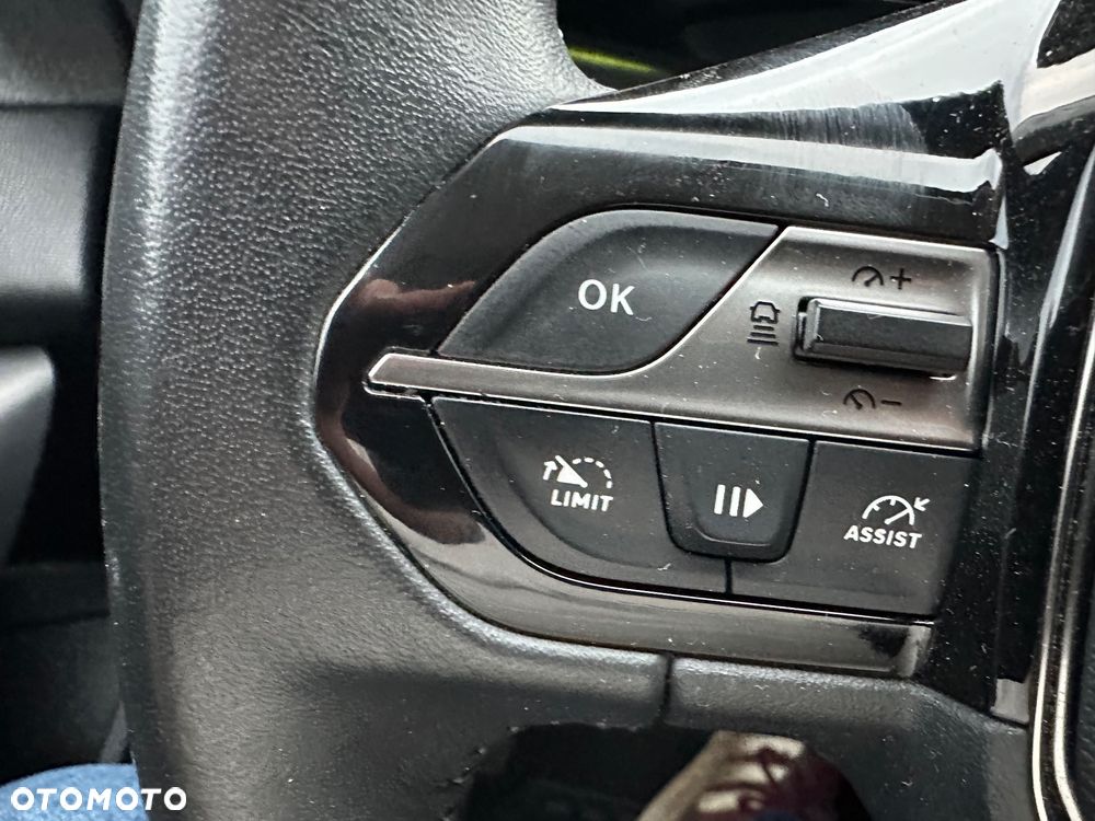 Peugeot 308 1.2 PureTech Allure Pack S&S EAT8 - 12