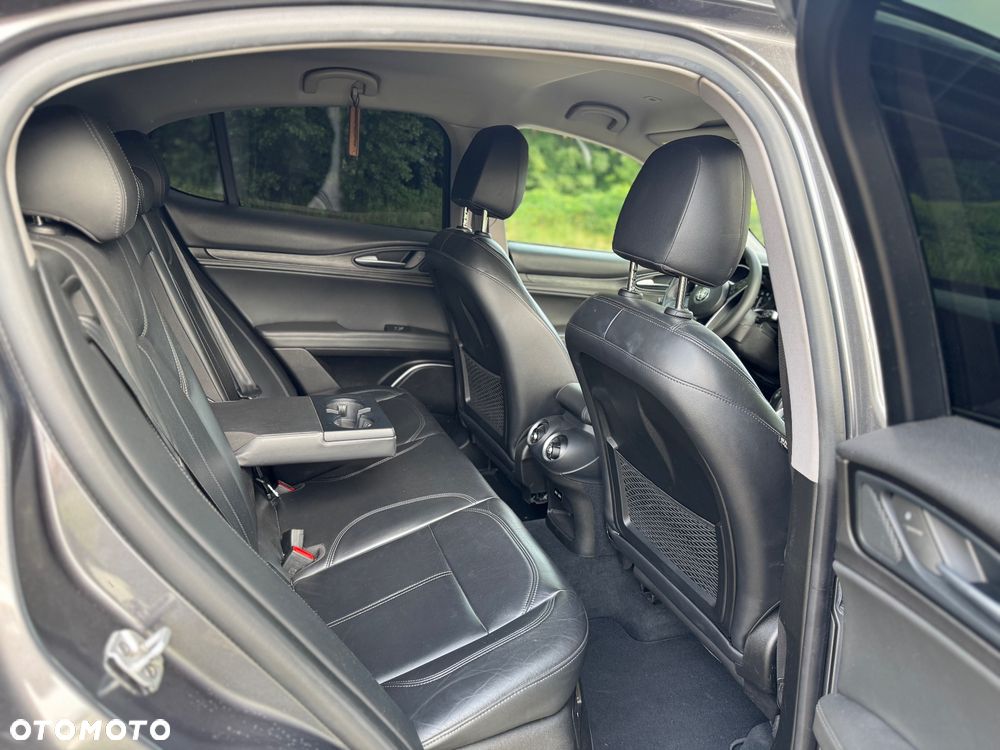Alfa Romeo Stelvio 2.0 Turbo 16V AT8-Q4 Super - 17