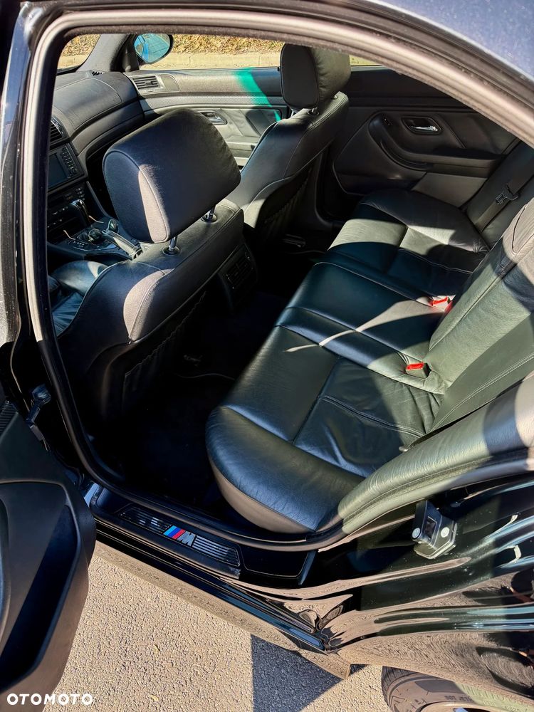 BMW Seria 5 - 11