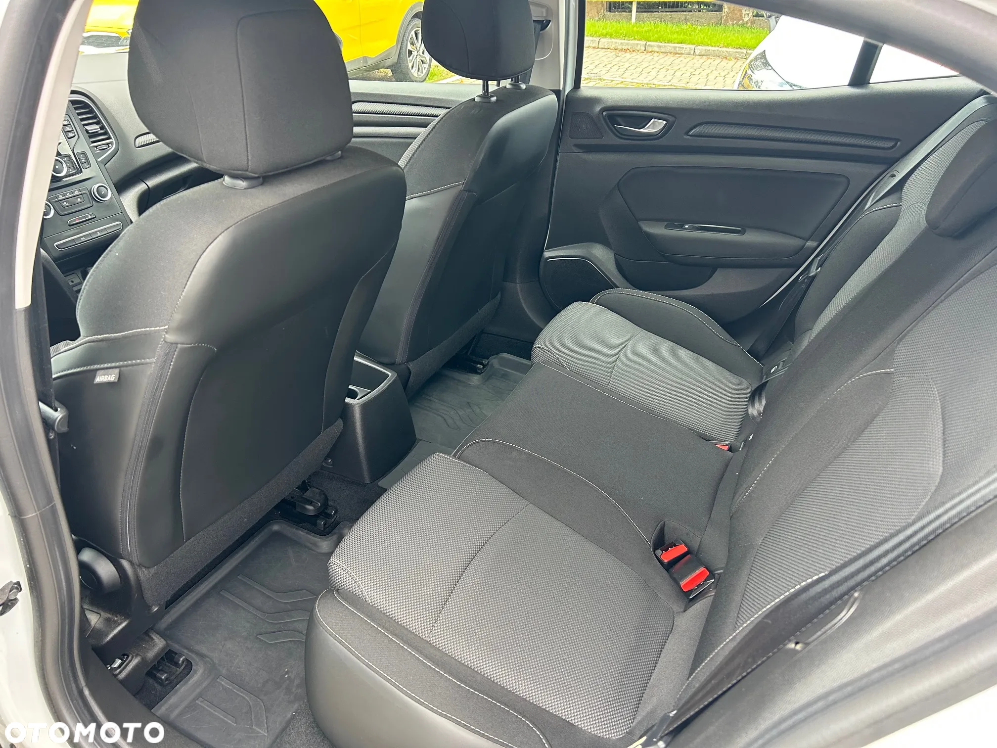 Renault Megane 1.3 TCe FAP Life - 17