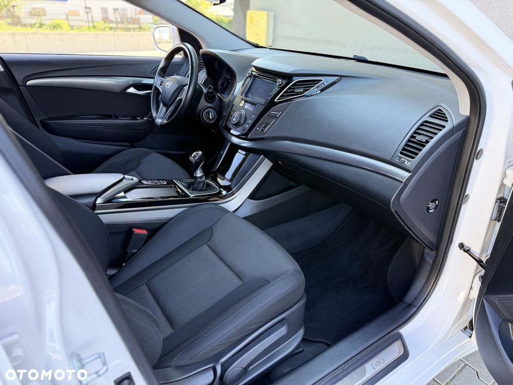 Hyundai i40 Kombi 1.6 Trend - 21