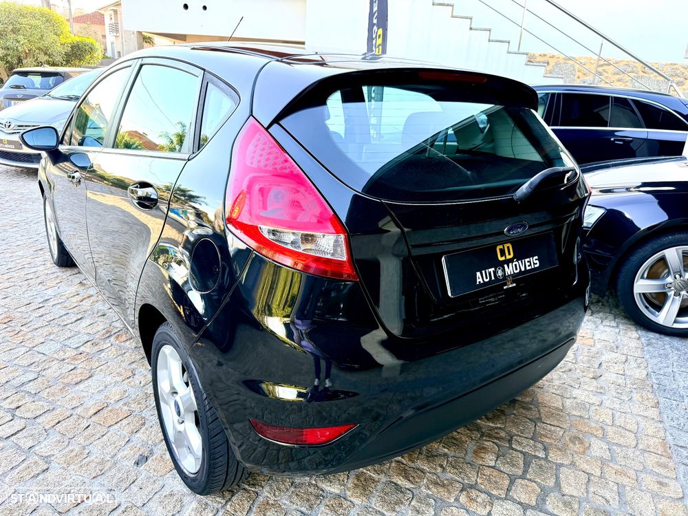 Ford Fiesta 1.4 TDCi Titanium - 24