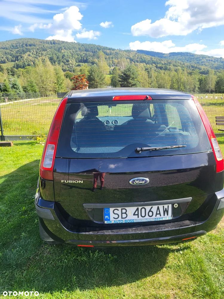 Ford Fusion - 5