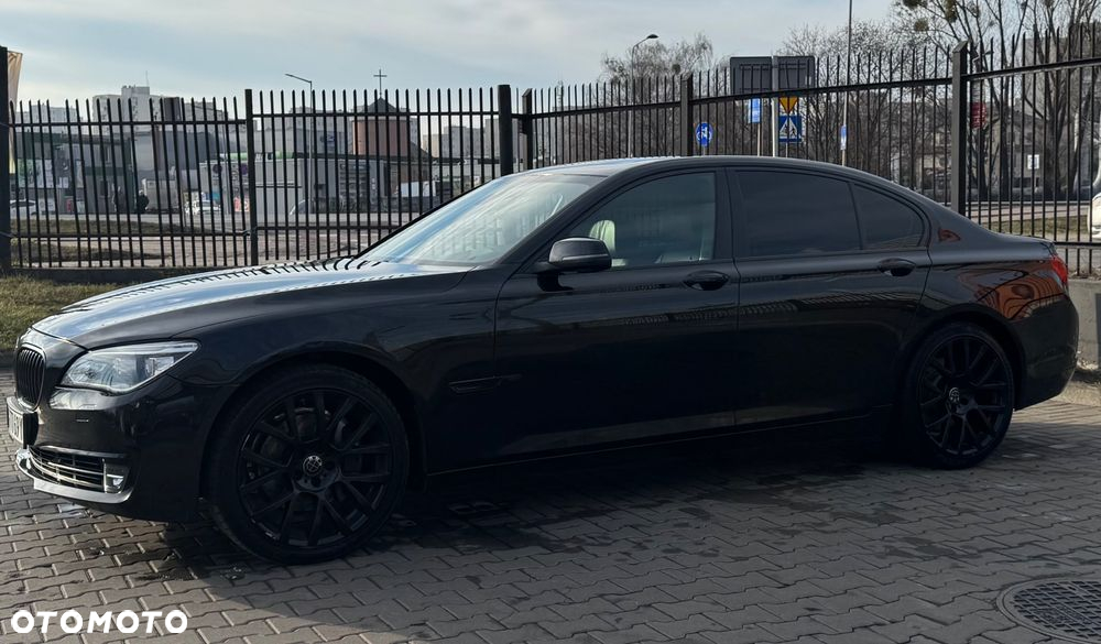 BMW Seria 7 740d xDrive - 5