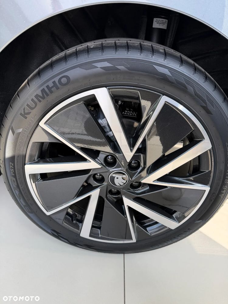 Skoda Octavia 1.5 TSI e-TEC DSG Edition - 8