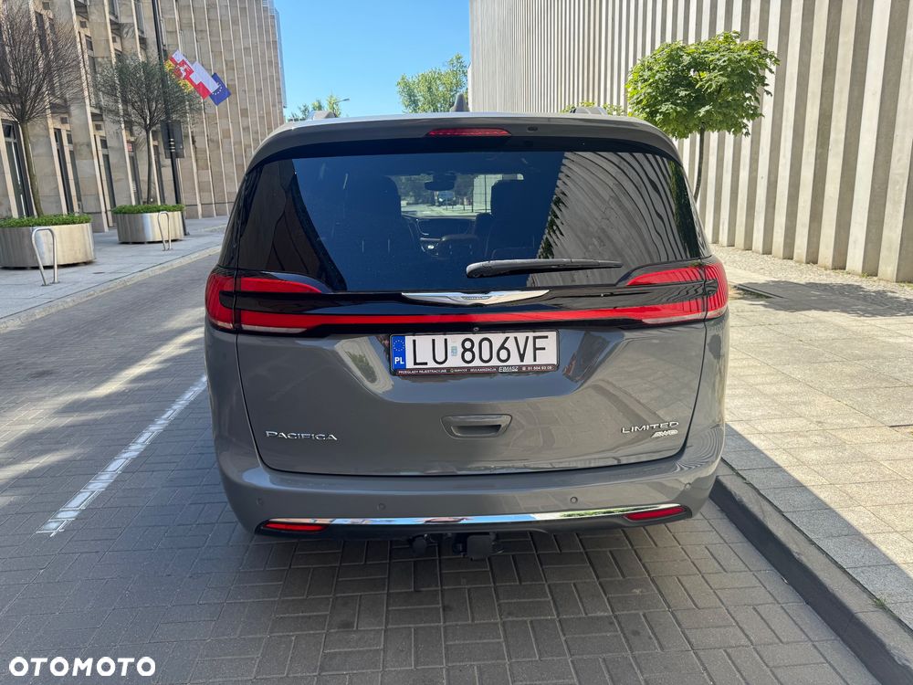 Chrysler Pacifica - 7