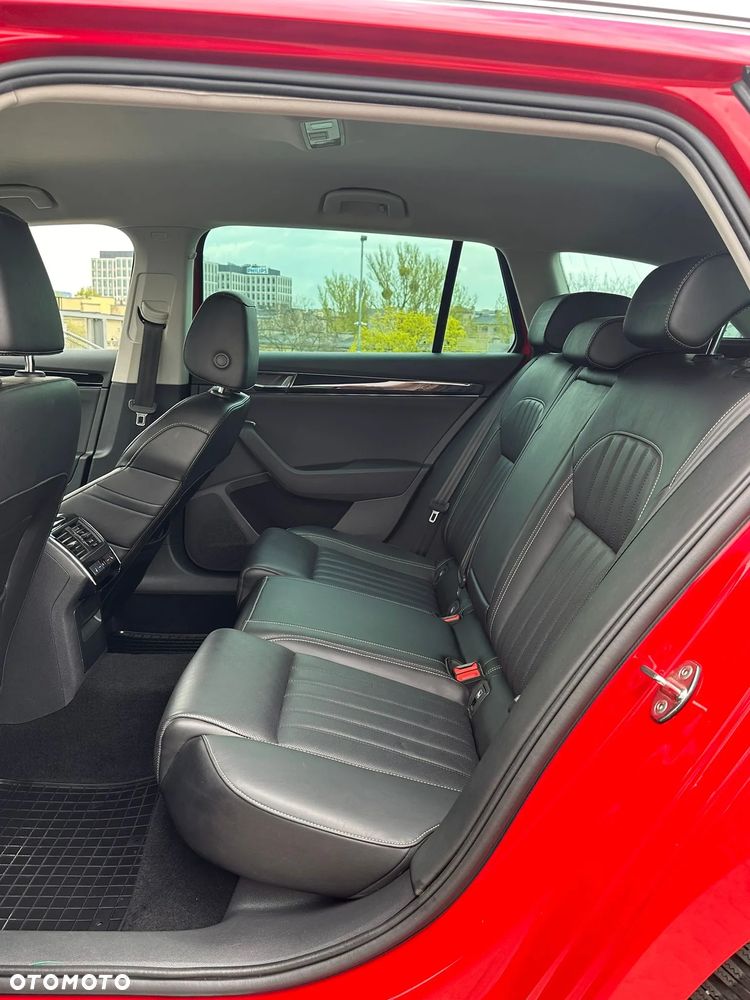 Skoda Superb 2.0 TDI SCR 4x4 L&K DSG - 35