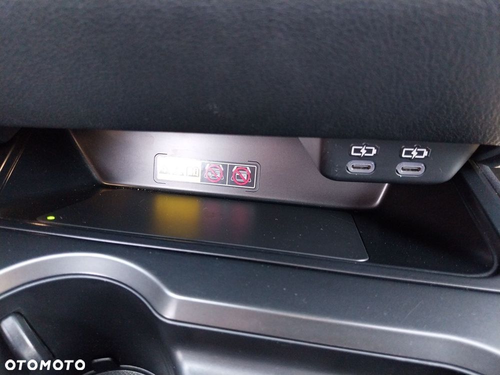 Lexus UX 300h Business - 23
