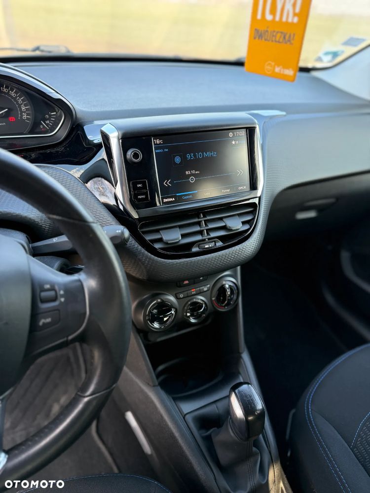 Peugeot 208 PureTech 82 Stop & Start Signature - 14