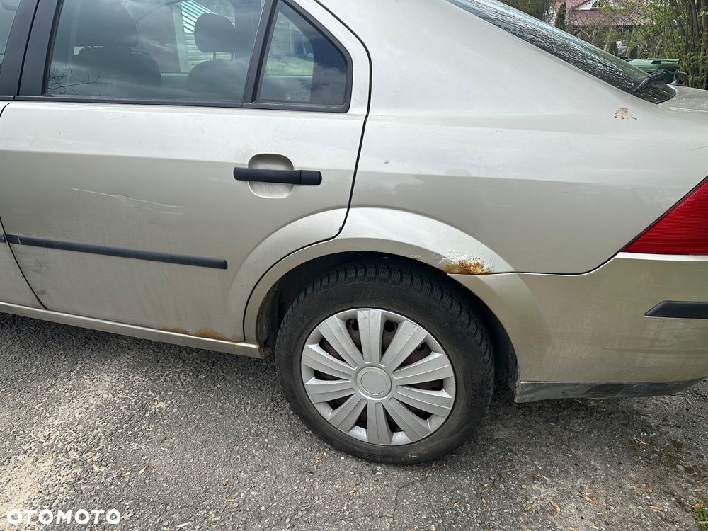 Ford Mondeo - 9
