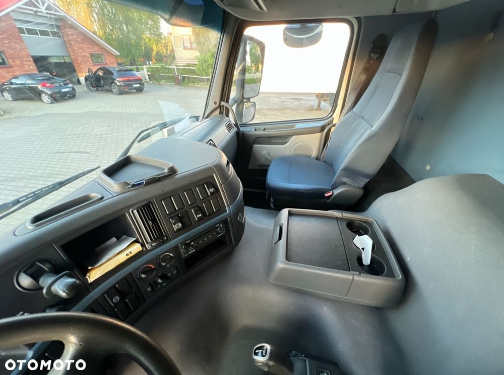 Volvo FM12 - 18