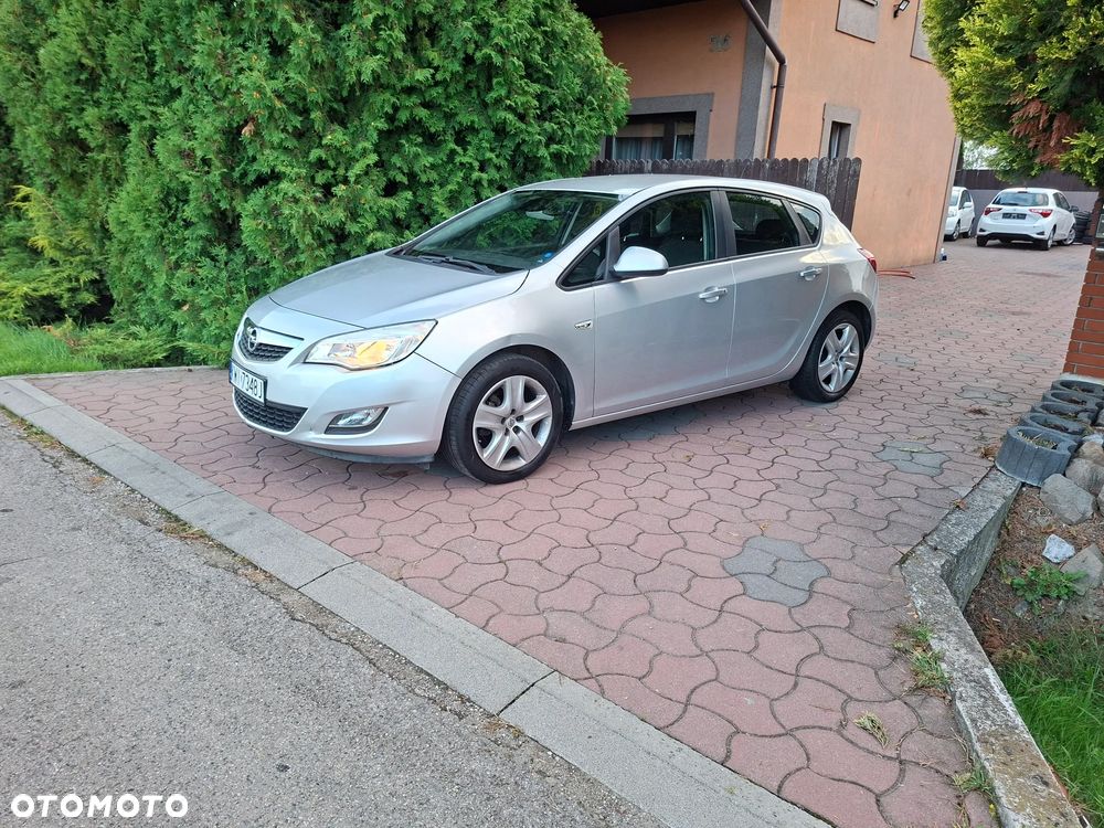 Opel Astra - 16