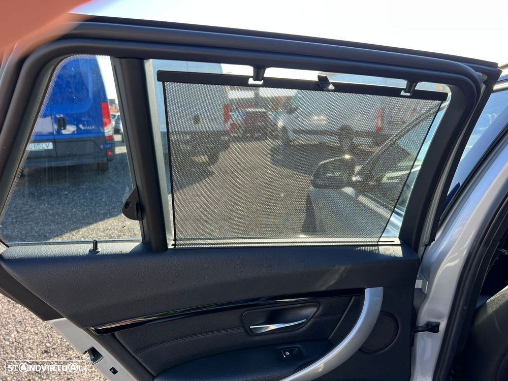 BMW 320 d Touring Pack M Auto - 32