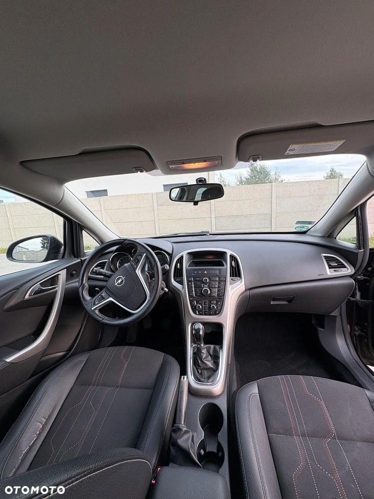 Opel Astra - 16