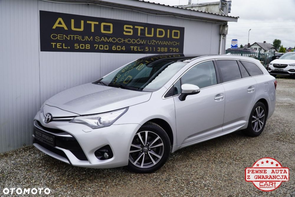 Toyota Avensis 2.0 D-4D Premium - 1