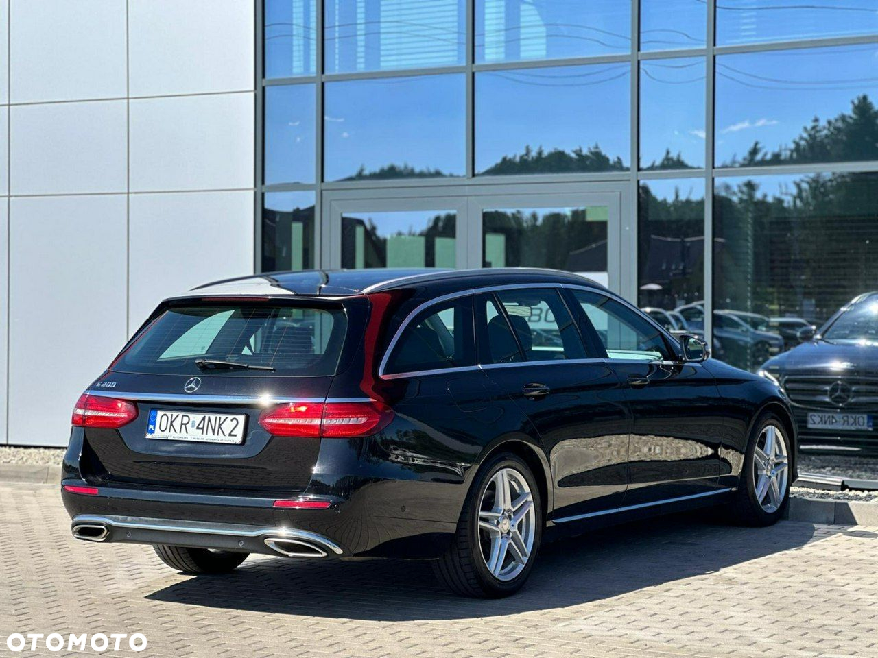 Mercedes-Benz Klasa E 200 T 9G-TRONIC Avantgarde - 8