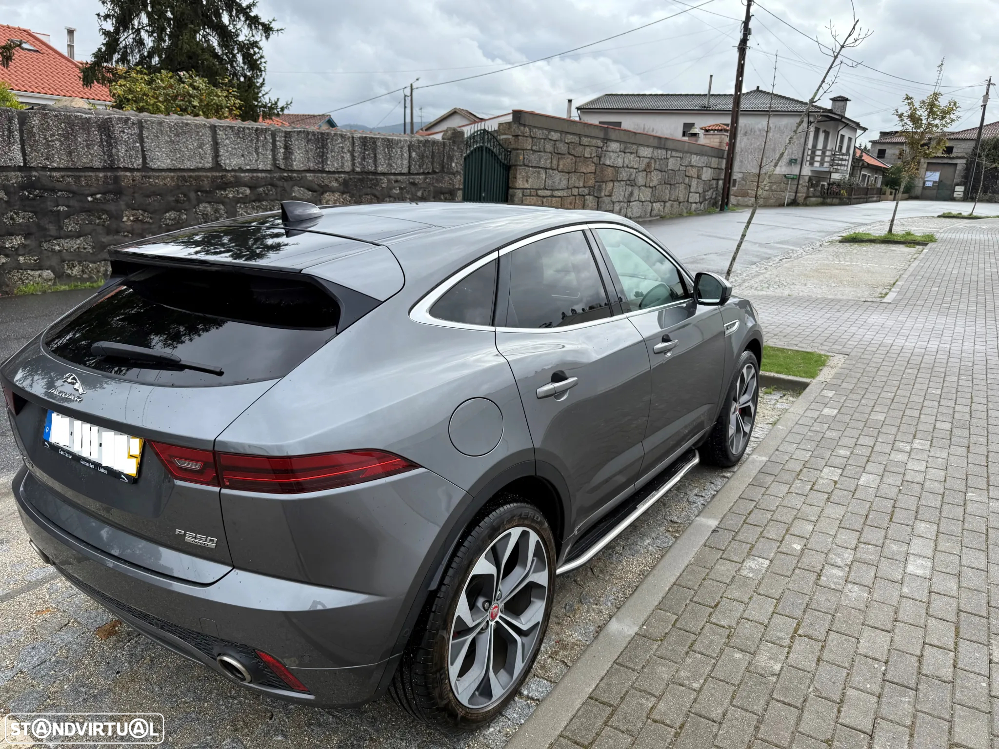 Jaguar E-Pace 2.0 i4 R-Dynamic SE AWD Aut. - 6