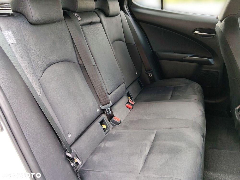 Lexus UX 200 GPF Business Edition 2WD - 16