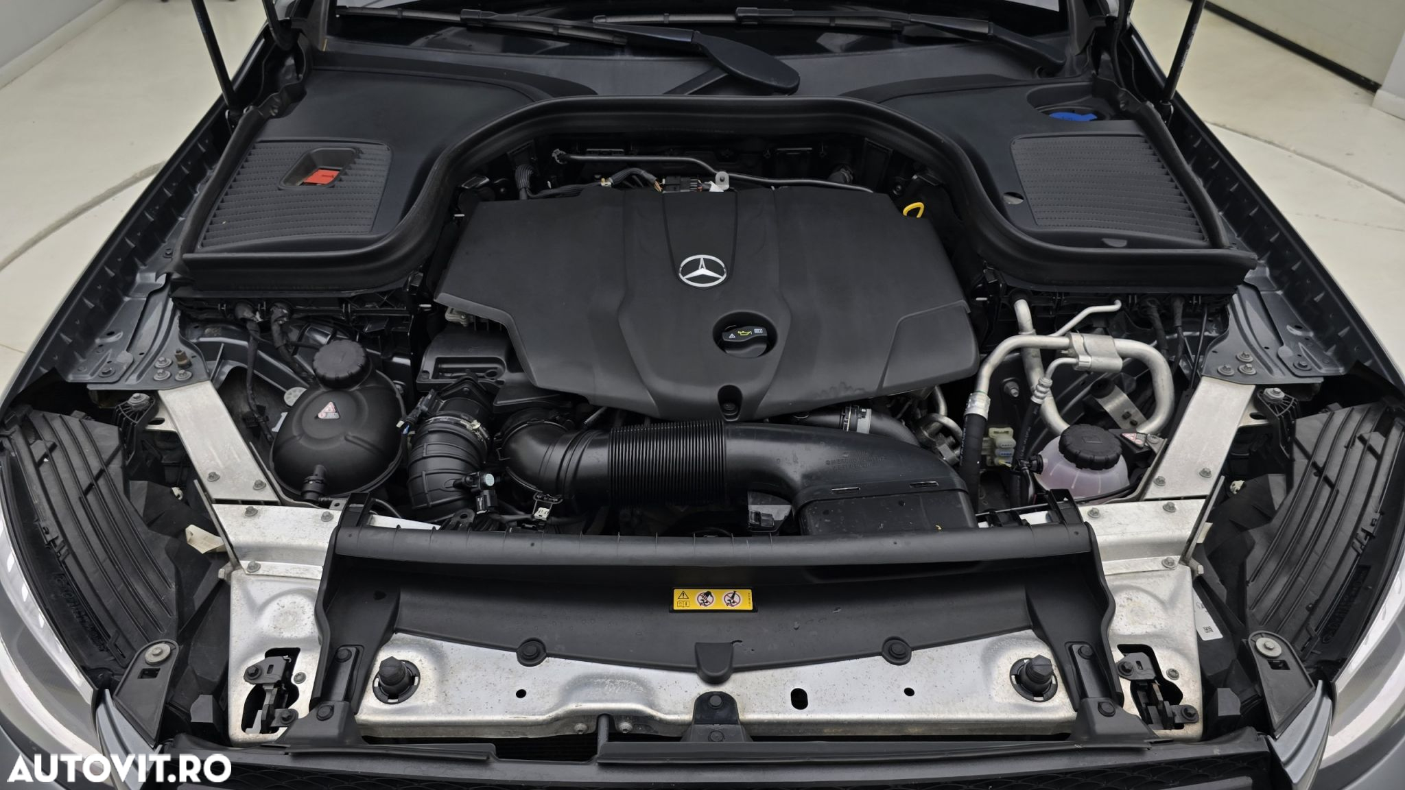 Mercedes-Benz GLC 250 d 4MATIC - 24