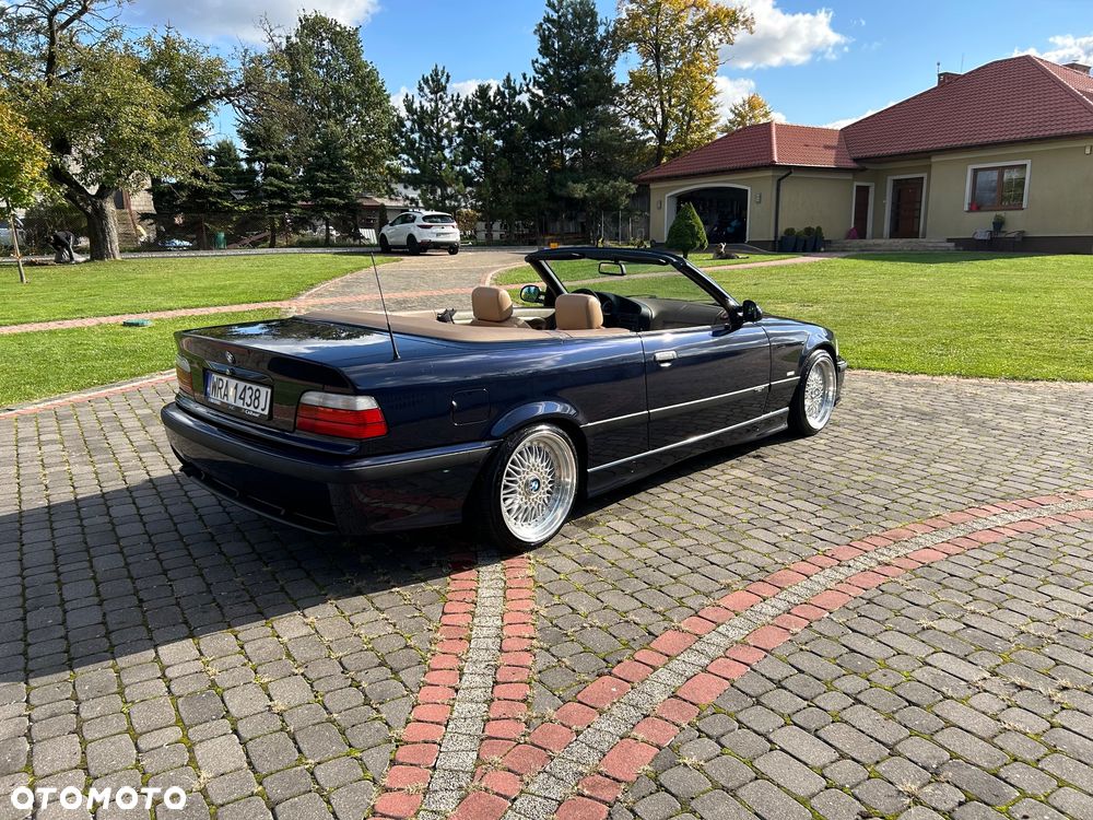 BMW Seria 3 328i - 3