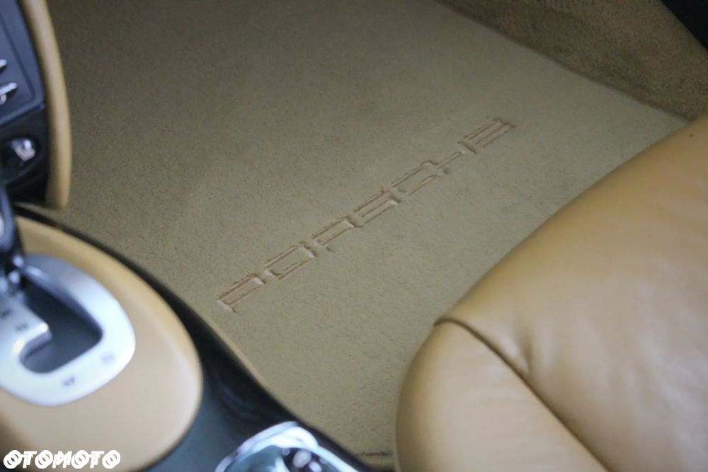 Porsche 911 - 24