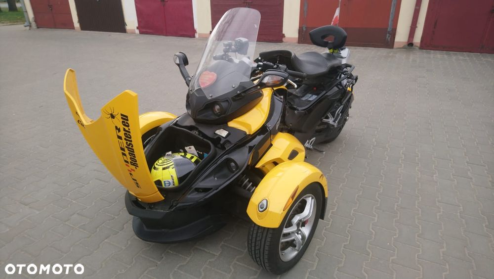 Can-Am Spyder - 6