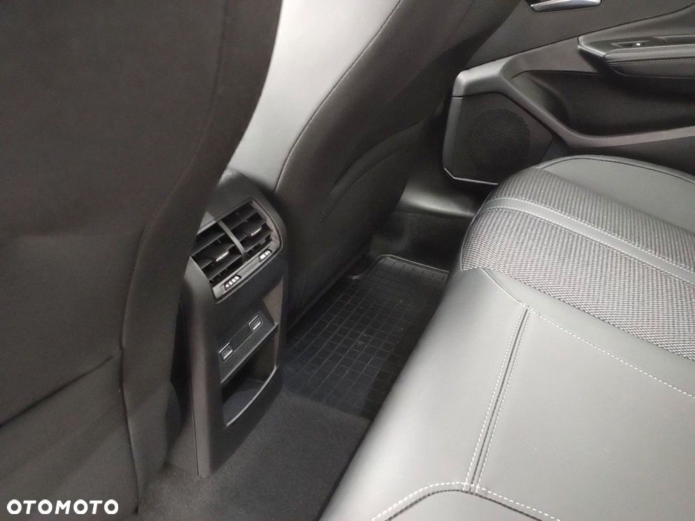 Peugeot 308 - 23