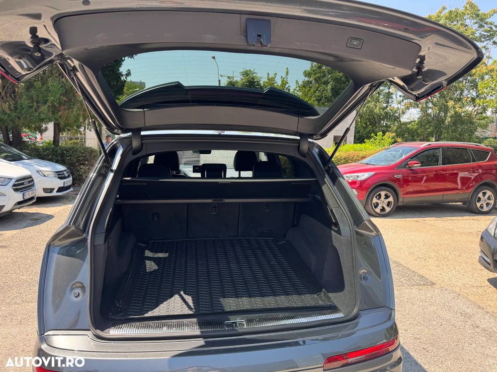 Audi Q7 3.0 50 TDI quattro Tiptronic S Line - 24