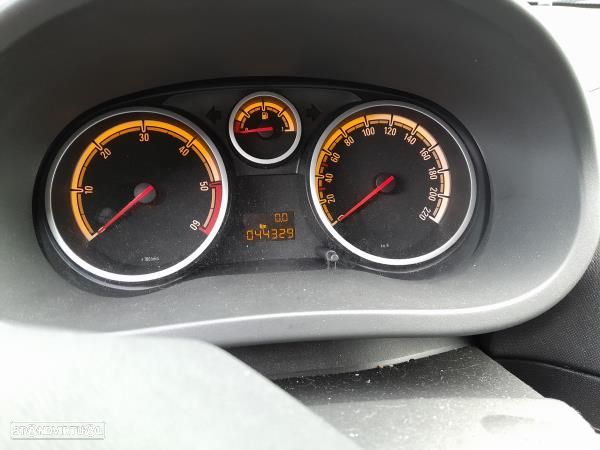 Para Peças Opel Corsa D (S07) - 7