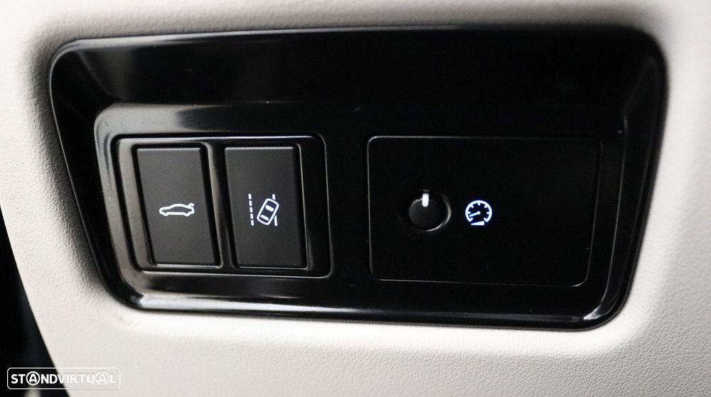 Jaguar XE E-Performance Aut. Prestige - 16
