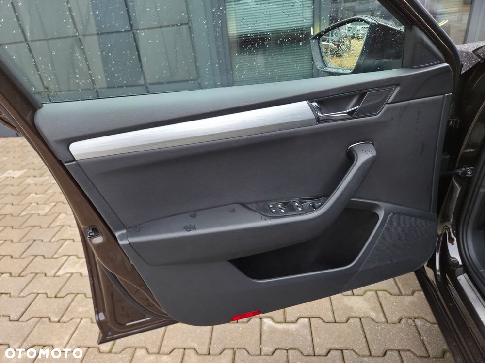 Skoda Superb 1.4 TSI Plug-In Hybrid Ambition DSG - 27