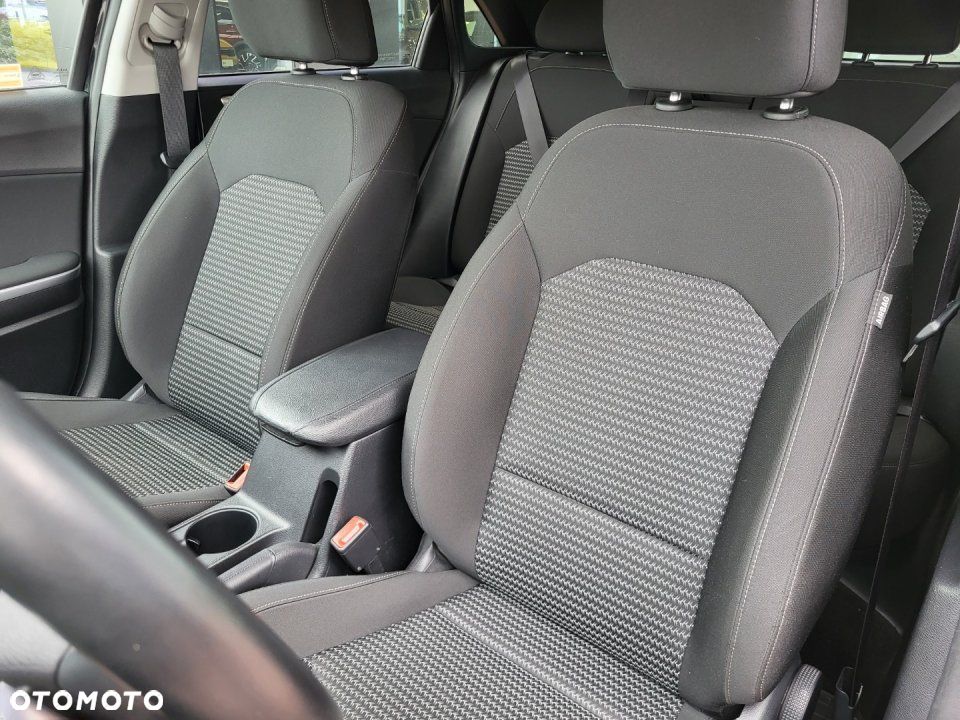 Kia Ceed - 22