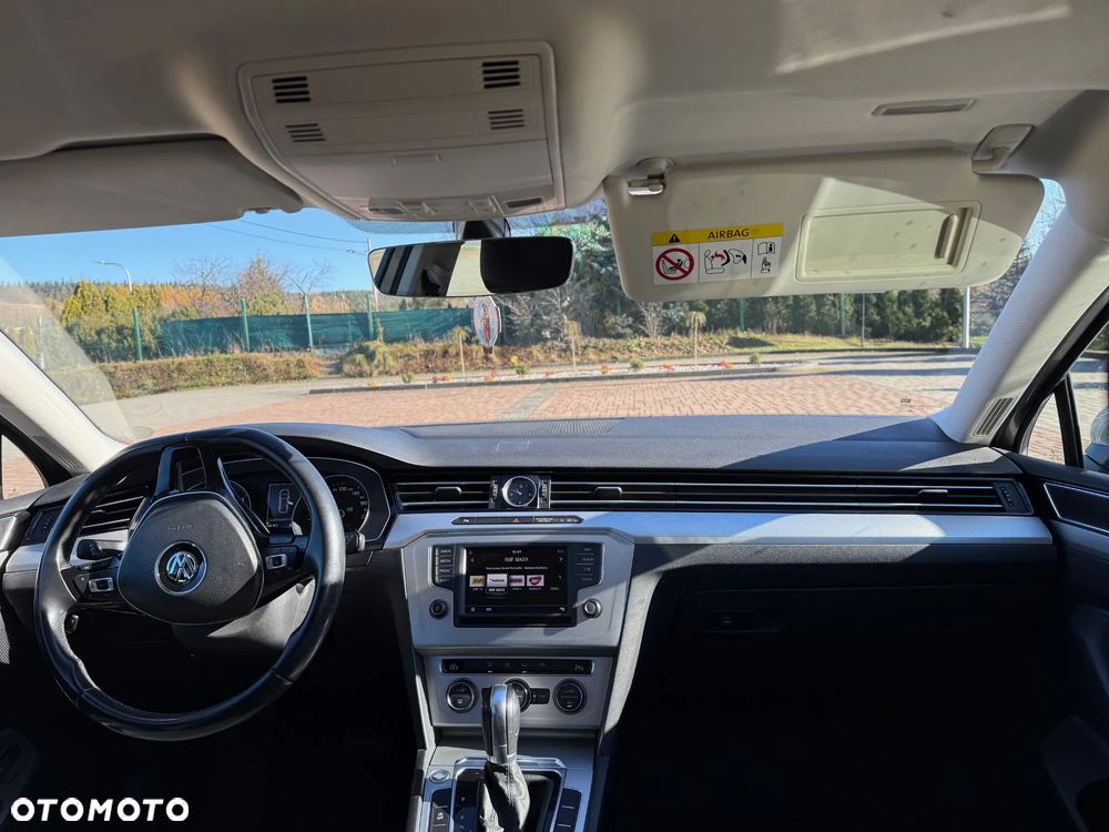Volkswagen Passat Variant 1.6 TDI (BlueMotion Technology) DSG Comfortline - 15