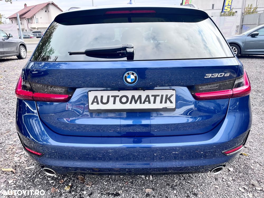 BMW Seria 3 330e Aut. Luxury Line - 6