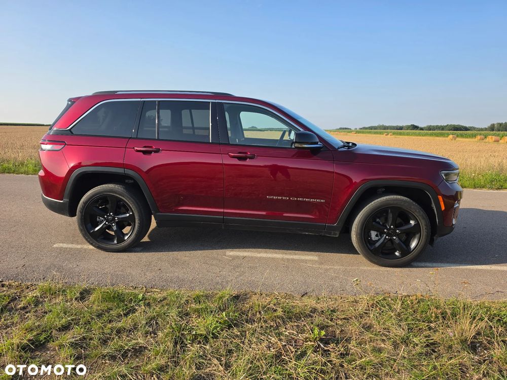 Jeep Grand Cherokee - 13