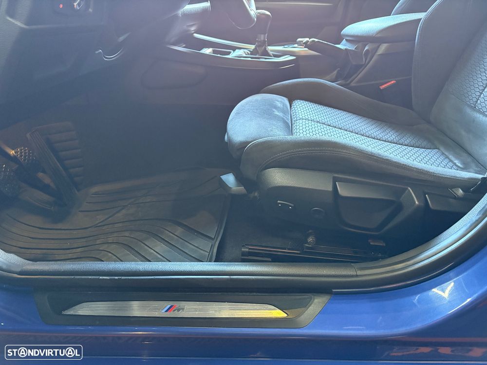 BMW 118 d Pack M - 34