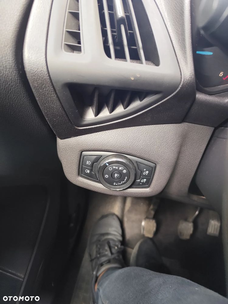 Ford Tourneo Connect Grand - 16