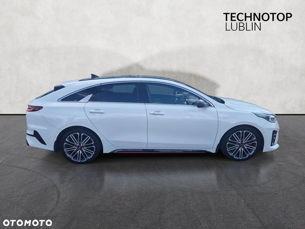 Kia ProCeed - 5
